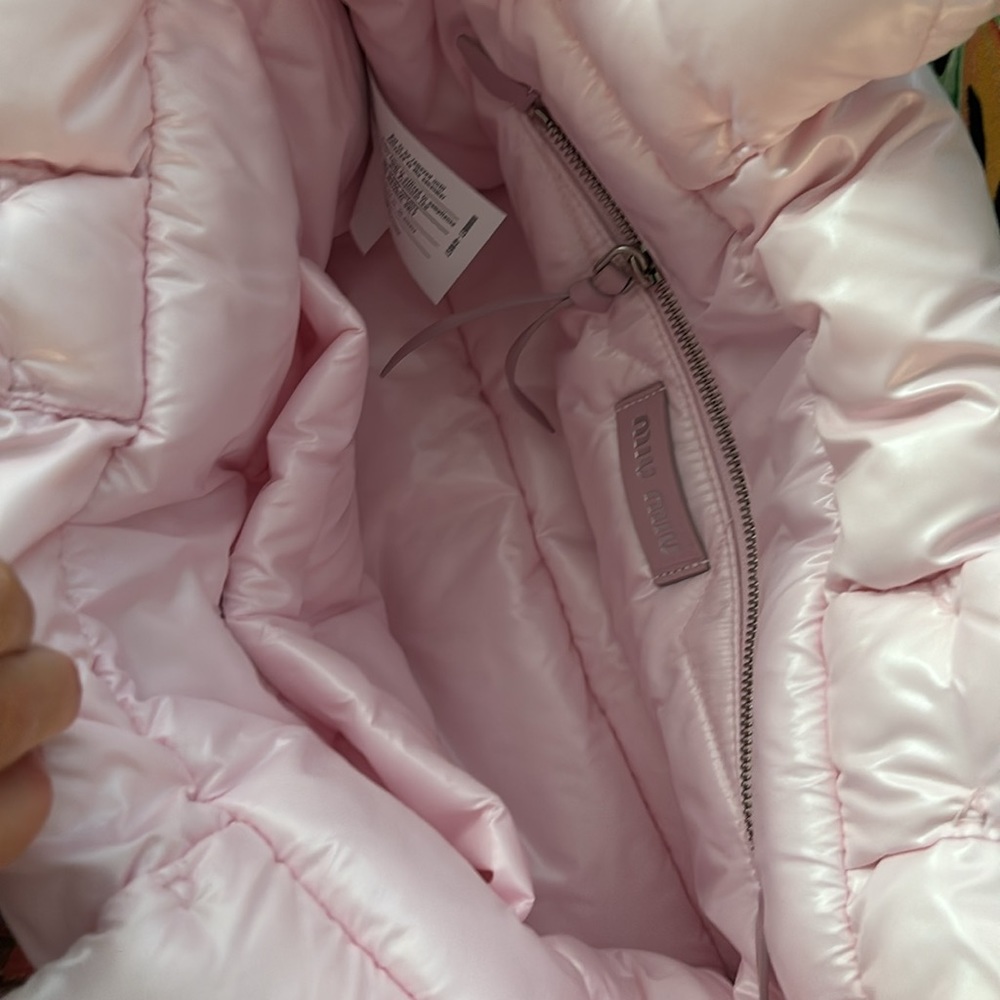 Miu Miu Quilted Star Puffer Bag w/Certificate of Authenticity - Never used - Picture 9 of 15